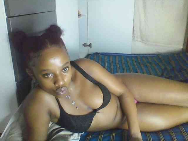 Naughtylittleprincess webcam
