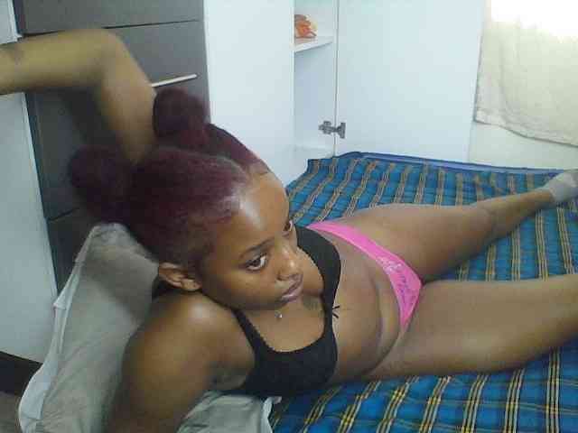Naughtylittleprincess webcam