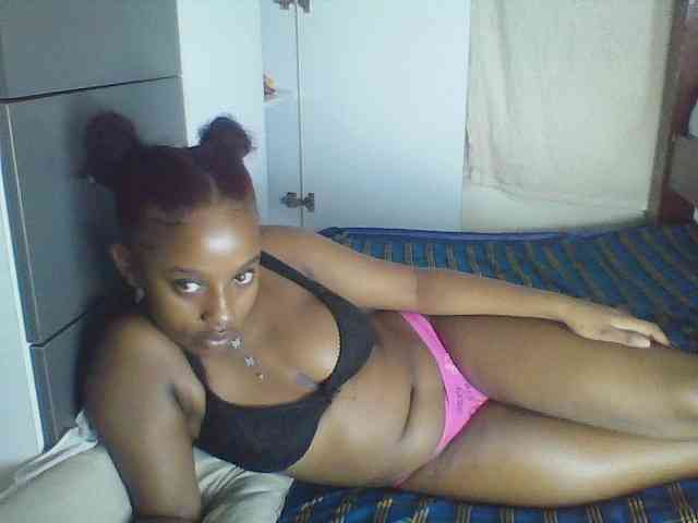 Naughtylittleprincess webcam