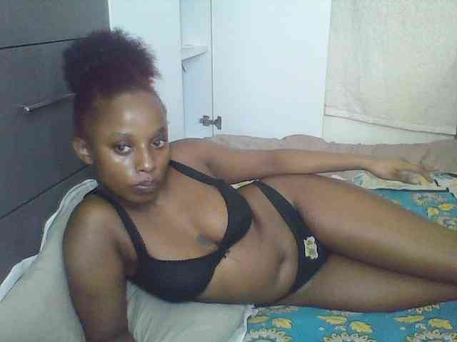 Naughtylittleprincess webcam