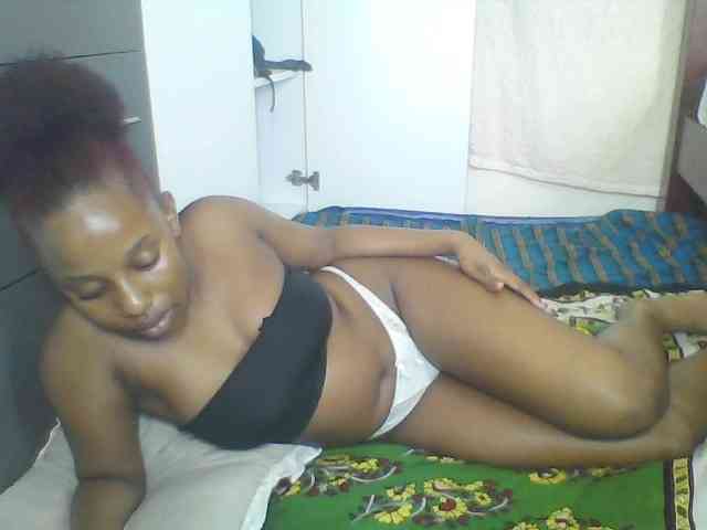 Naughtylittleprincess webcam