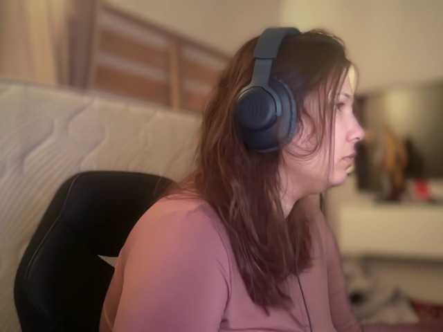 Minettesexy24's BongaCams show and profile