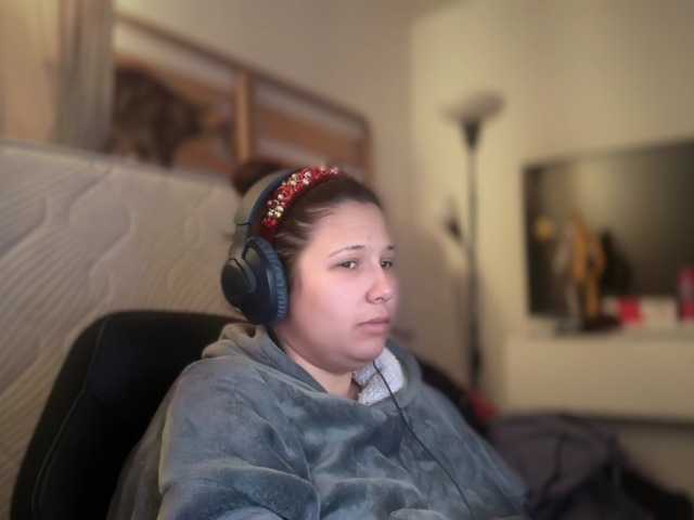 Minettesexy24's BongaCams show and profile