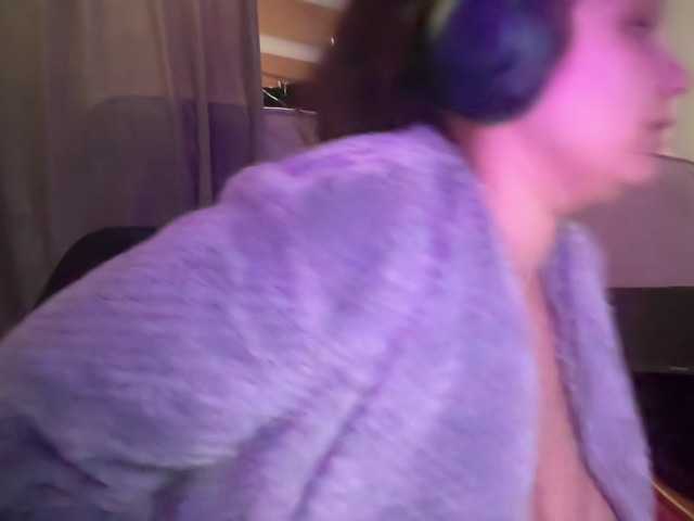 Minettesexy24's BongaCams show and profile