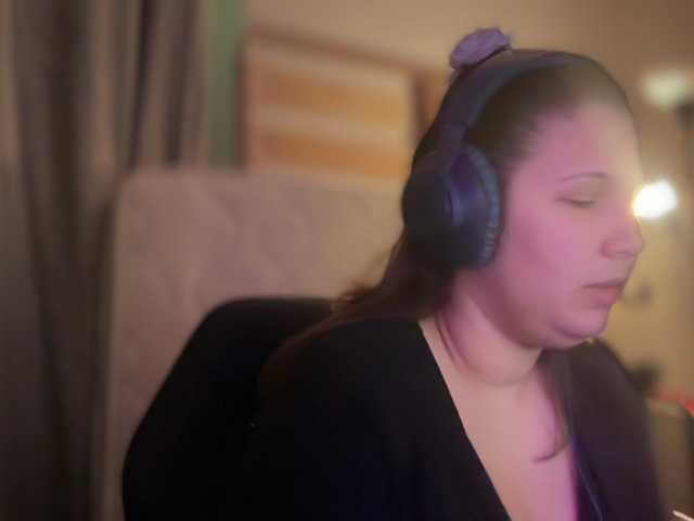 Minettesexy24's BongaCams show and profile