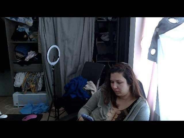 Minettesexy24's BongaCams show and profile