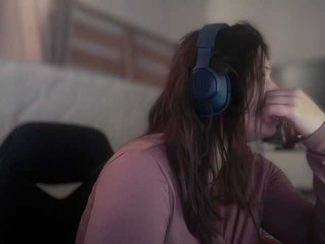 Minettesexy24's BongaCams show and profile