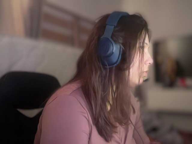 Minettesexy24's BongaCams show and profile