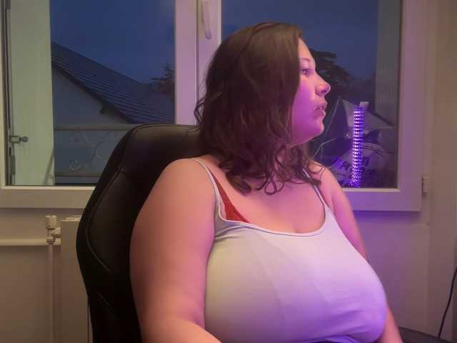 Minettesexy24 webcam bongacams model stream image
