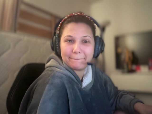 Minettesexy24's BongaCams show and profile