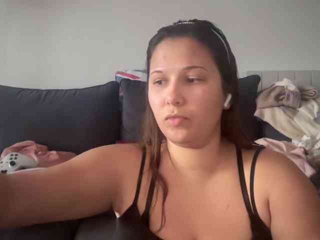Minettesexy24 webcam