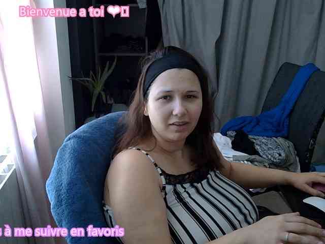 Minettesexy24 webcam