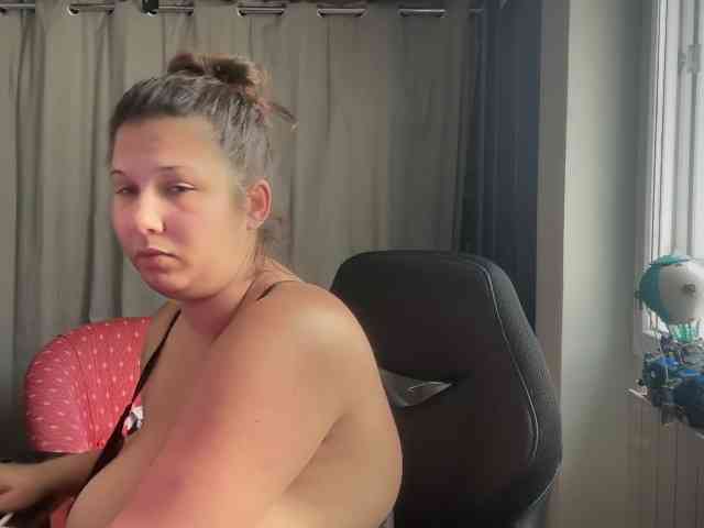 Minettesexy24 webcam