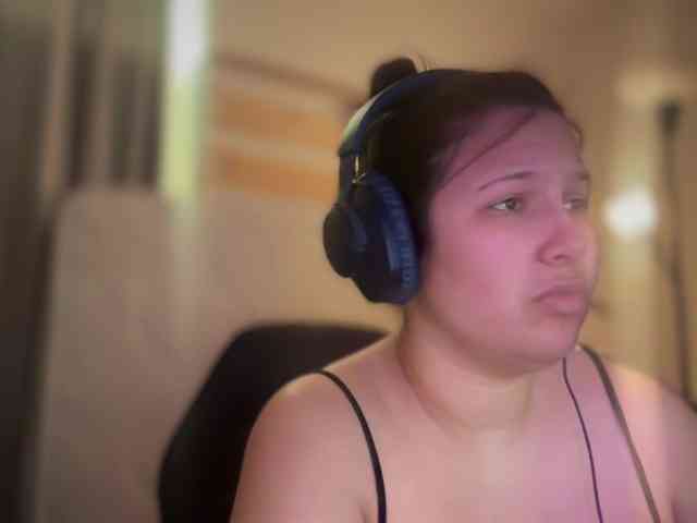 Minettesexy24 webcam