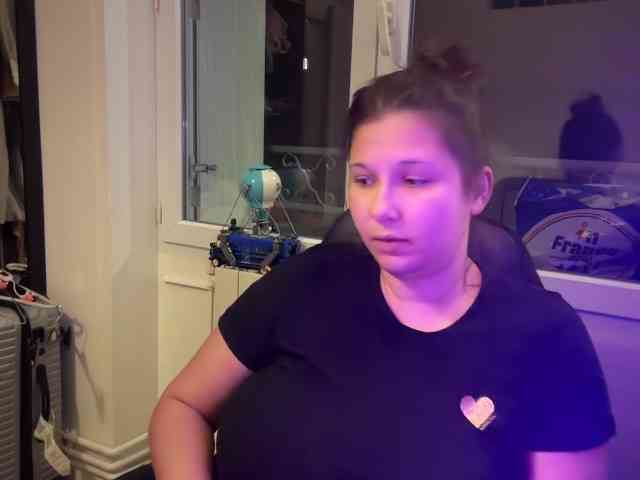 Minettesexy24 webcam