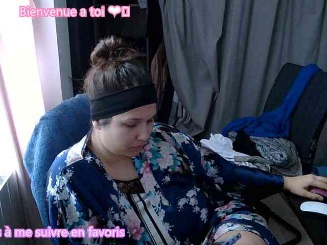 Minettesexy24 webcam