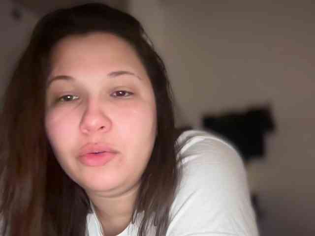 Minettesexy24 webcam