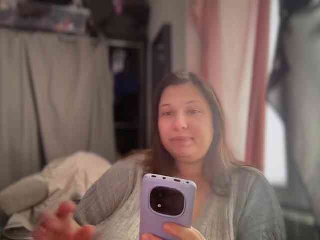 Minettesexy24 webcam