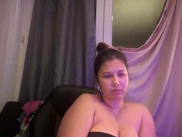 Minettesexy24 webcam