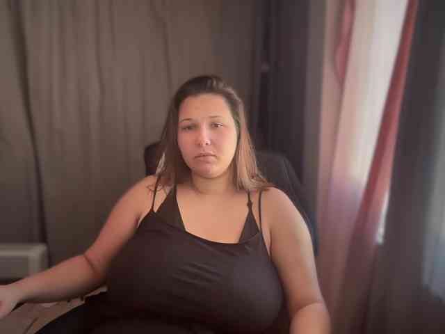 Minettesexy24 webcam