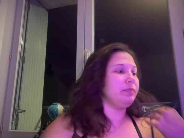 Minettesexy24 webcam