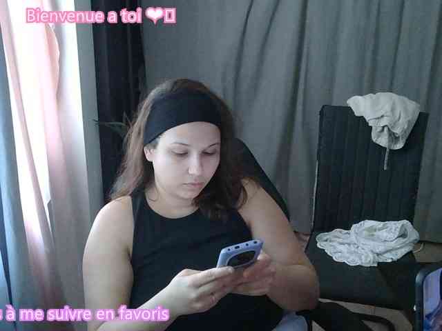 Minettesexy24 webcam