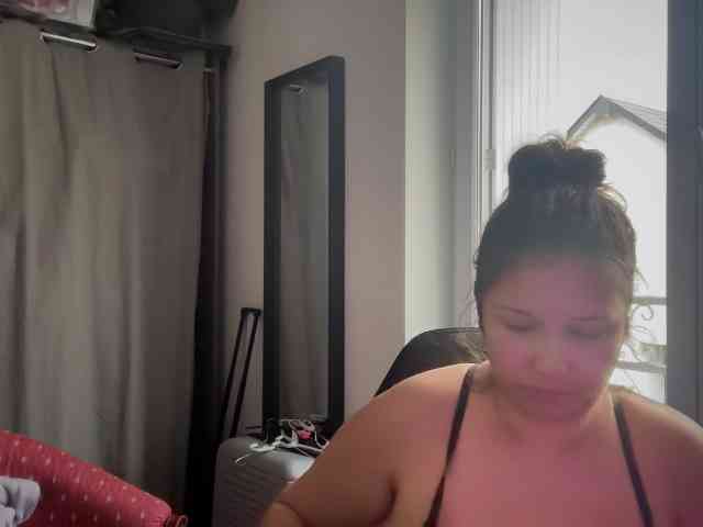 Minettesexy24 webcam