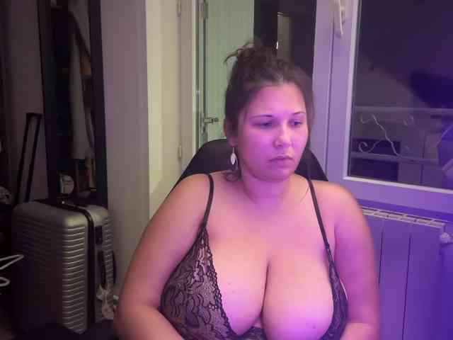 Minettesexy24 webcam