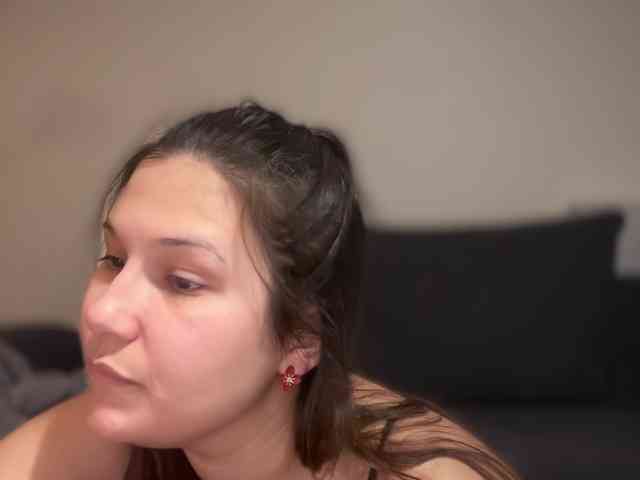 Minettesexy24 webcam