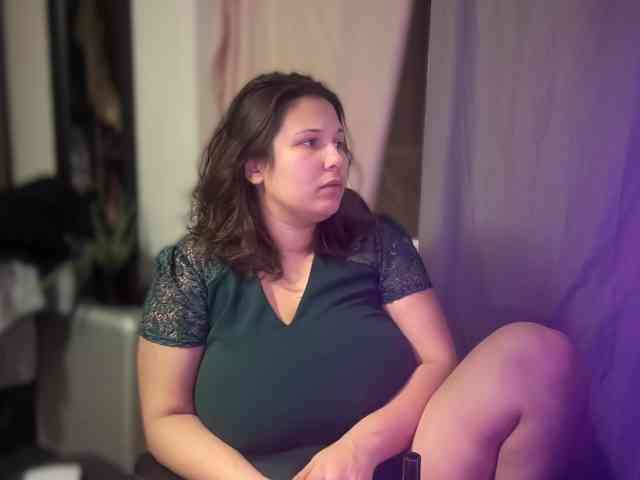 Minettesexy24 webcam