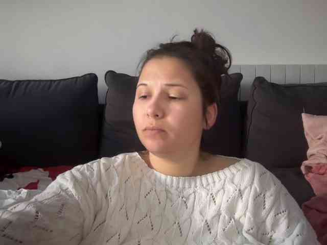 Minettesexy24 webcam