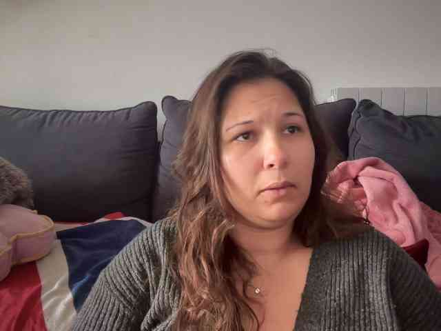 Minettesexy24 webcam