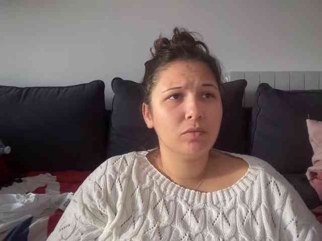 Minettesexy24 webcam