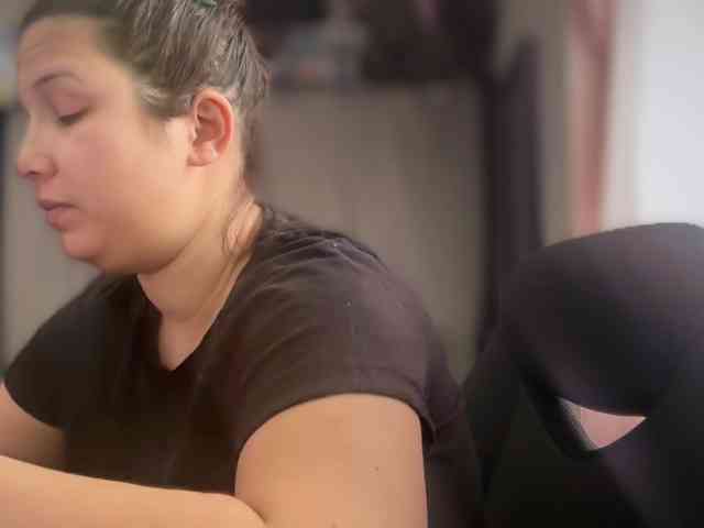 Minettesexy24 webcam