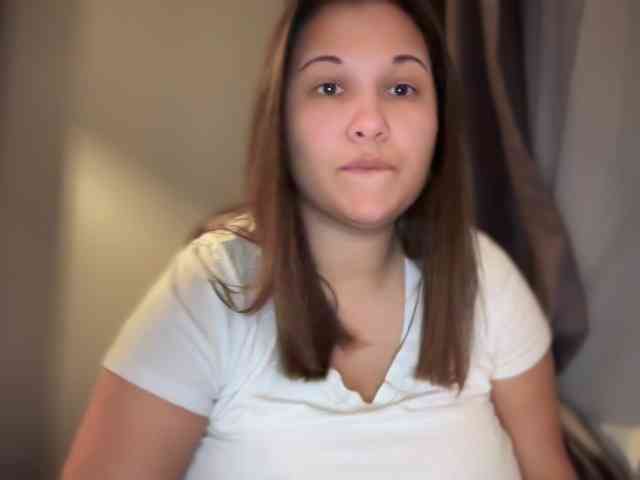 Minettesexy24 webcam