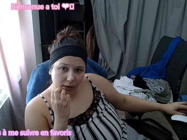 Minettesexy24 webcam