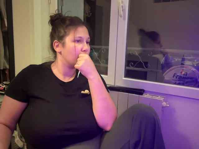 Minettesexy24 webcam