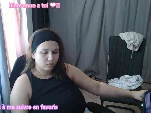 Minettesexy24 webcam