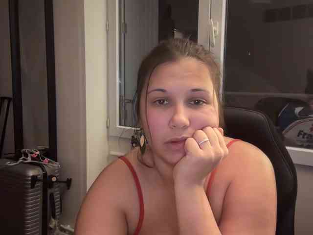 Minettesexy24 webcam