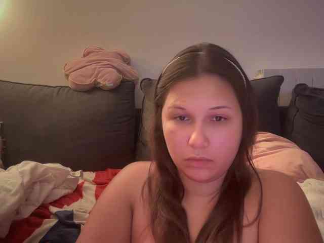 Minettesexy24 webcam