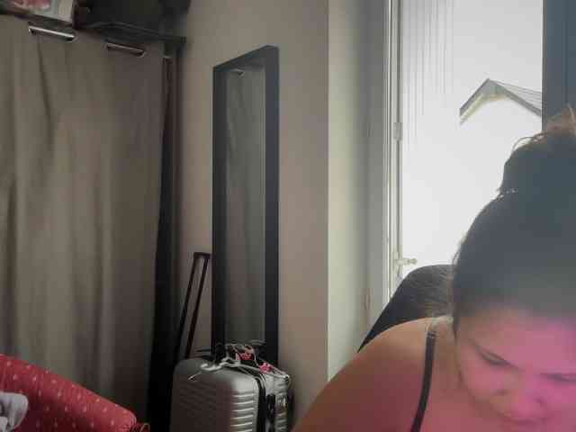 Minettesexy24 webcam