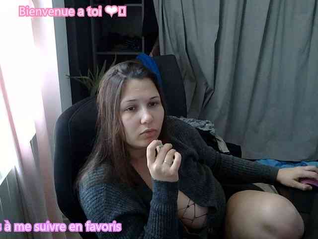 Minettesexy24 webcam