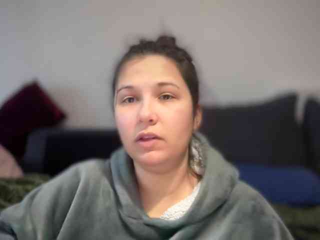 Minettesexy24 webcam