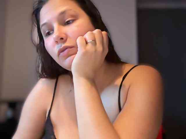 Minettesexy24 webcam