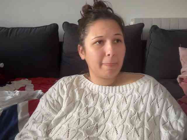 Minettesexy24 webcam