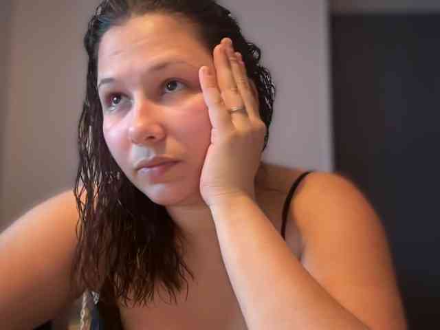 Minettesexy24 webcam