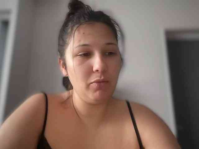 Minettesexy24 webcam