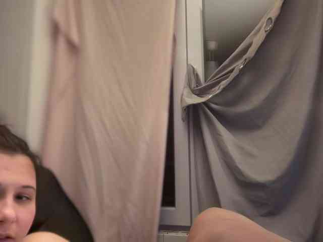 Minettesexy24 webcam