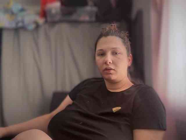 Minettesexy24 webcam