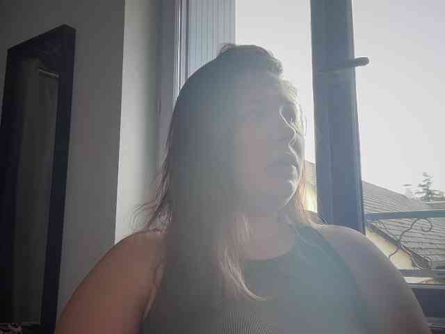 Minettesexy24 webcam